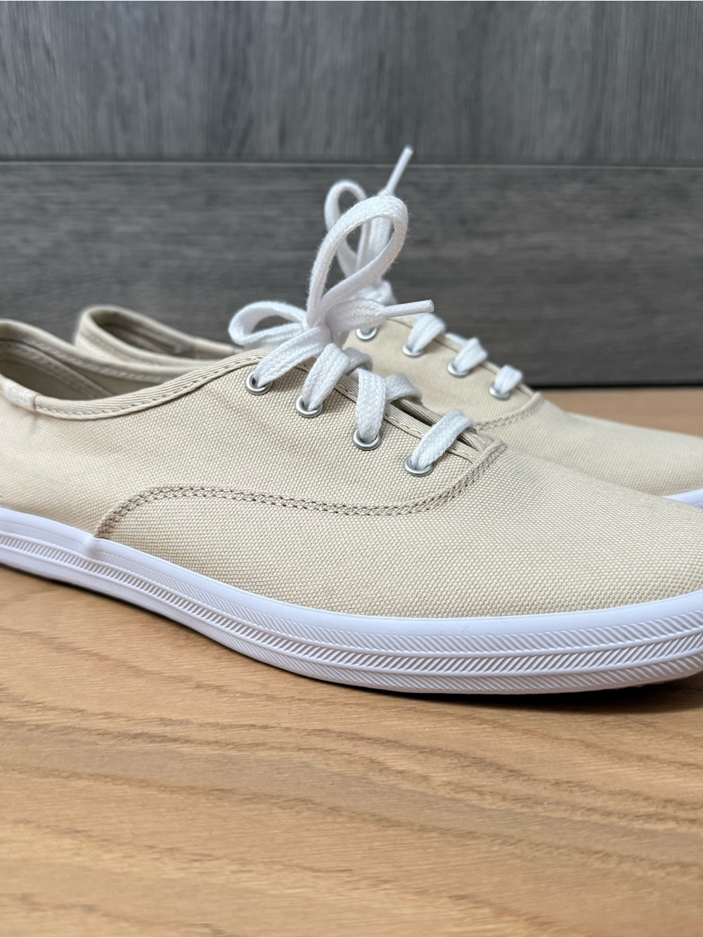New Keds Champion women’s canvas Sneakers Oatmeal